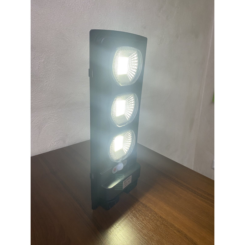 Світильник вуличний  на сонячній батареї LED "COMPACT-30" 30 W (074-010-0030-020)